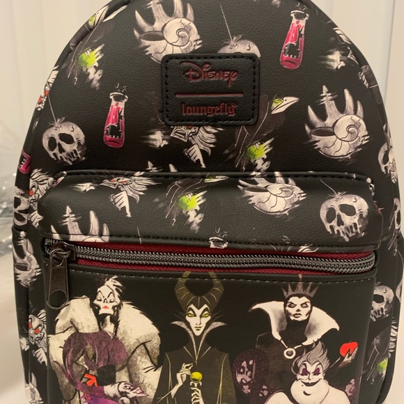 Disney loungefly villains backpack - Picture 2 of 4